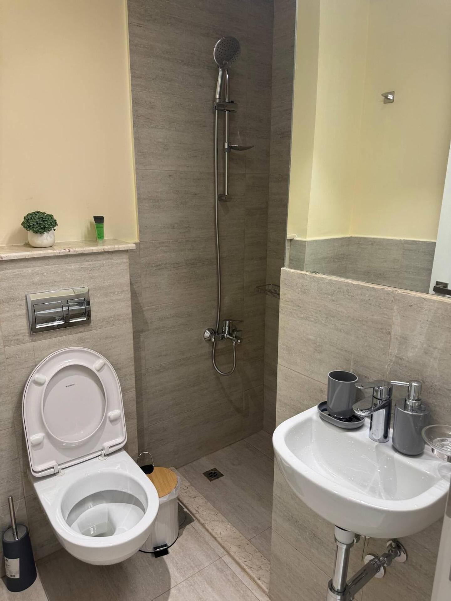 Unique 2bd Jacuzzi & Sunbed
